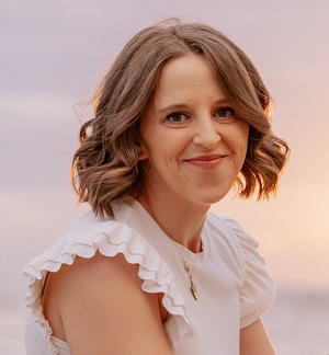 Photograph of Amanda Tweed